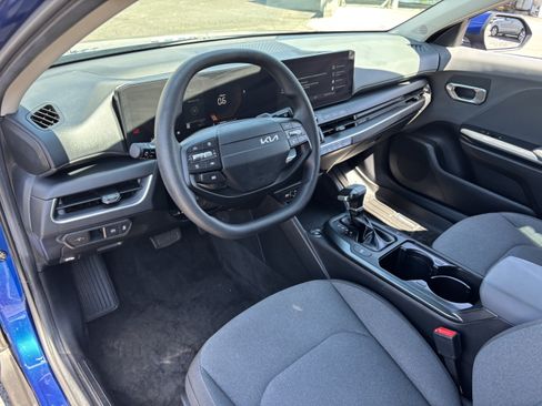 Certified 2025 Kia K4 FWD image 16
