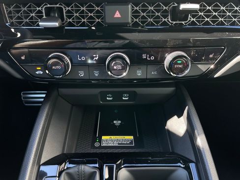 Used 2025 Honda Accord Sport image 19