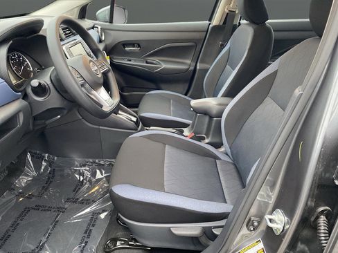 New 2025 Nissan Versa SV w/ Trunk Package image 4