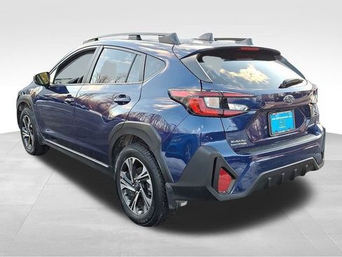 Used 2025 Subaru Crosstrek 2.0i Premium image 4