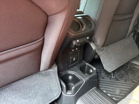 Used 2023 Jeep Wrangler Unlimited Sahara AWD/4WD image 26