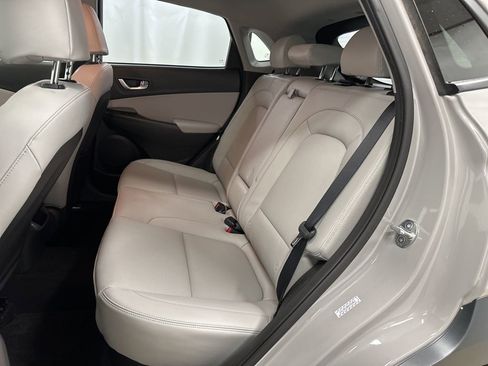 Used 2023 Hyundai Kona Limited image 17