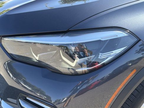 Used 2019 BMW X5 xDrive40i w/ Convenience Package AWD/4WD image 9
