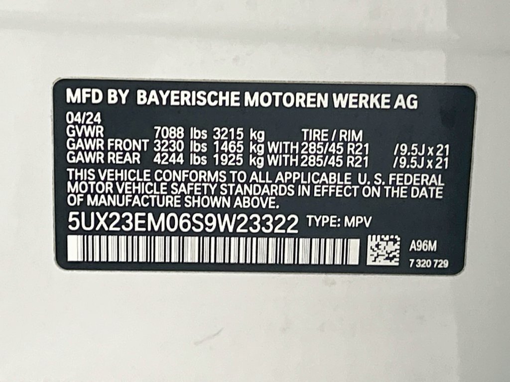 Certified 2025 BMW X7 xDrive40i w/ M Sport Package AWD/4WD image 34
