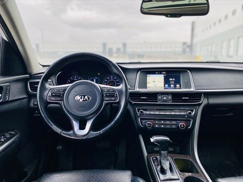 Used 2017 Kia Optima EX w/ Premium Package image 13