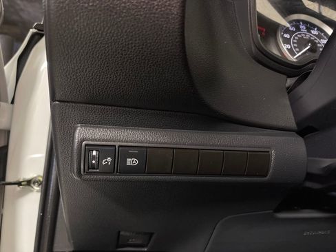 Certified 2022 Toyota Corolla LE image 29