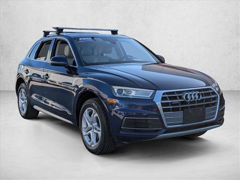 Used 2019 Audi Q5 Premium w/ Convenience Package image 3