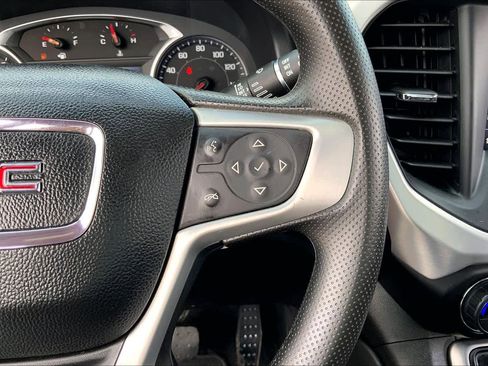 Used 2021 GMC Acadia SLE image 23