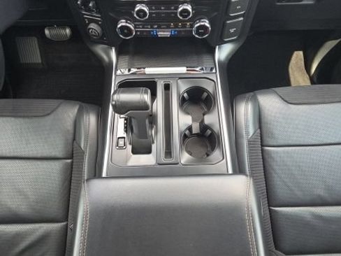 Used 2022 Ford F150 Raptor w/ Equipment Group 801A High AWD/4WD image 40