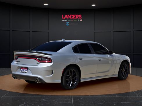 Used 2022 Dodge Charger R/T w/ Blacktop Package RWD image 4