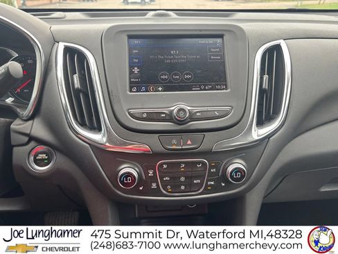 Used 2022 Chevrolet Equinox LT AWD/4WD image 11