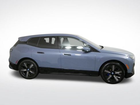 Used 2024 BMW iX xDrive50 w/ Sport Package AWD/4WD image 2