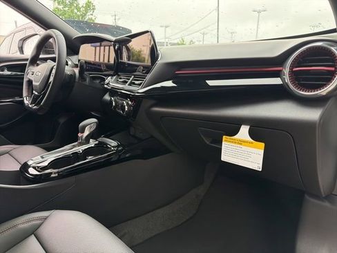 New 2026 Chevrolet Trax RS w/ Sunroof Package FWD image 22