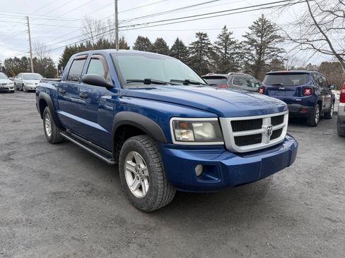 Used 2010 Dodge Dakota Big Horn w/ Convenience Group image 2