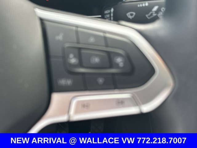 Certified 2024 Volkswagen Jetta SE w/ Panoramic Sunroof Package FWD image 22