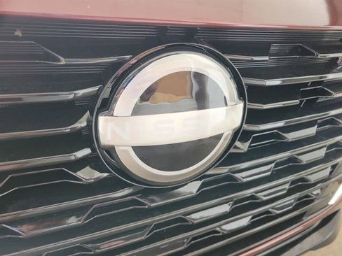 Used 2024 Nissan Sentra SV FWD image 3