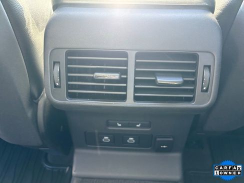 Used 2024 Land Rover Range Rover Velar S image 23