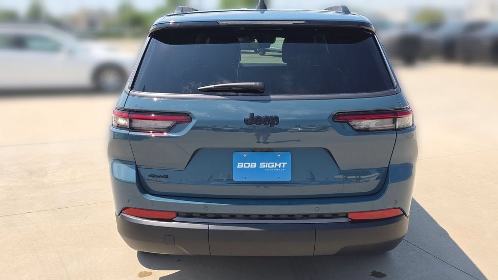 New 2026 Jeep Grand Cherokee L Limited w/ Limited Altitude Package AWD/4WD image 4