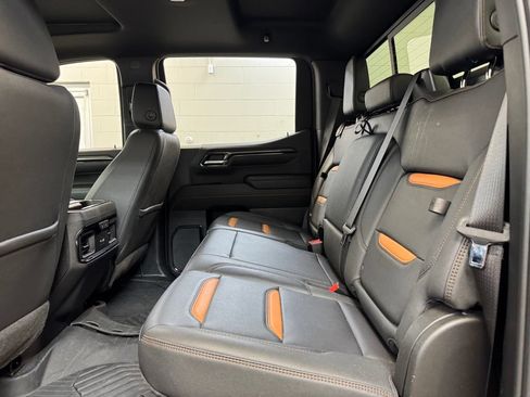 Used 2023 GMC Sierra 1500 AT4 w/ Technology Package AWD/4WD image 21
