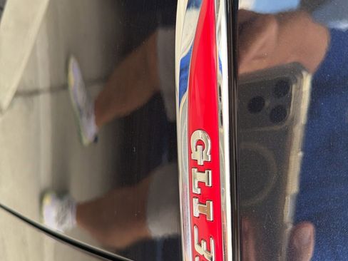 Used 2019 Volkswagen Jetta GLI FWD image 18