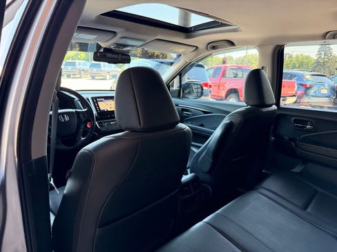 Used 2017 Honda Ridgeline RTL-E image 11