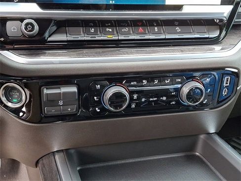 New 2026 Chevrolet Silverado 3500 LTZ w/ LTZ Premium Package image 13