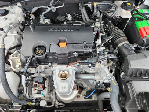 Used 2024 Honda HR-V LX image 9
