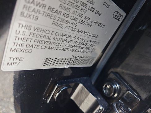 Certified 2025 Audi Q5 Premium w/ Convenience Package image 14