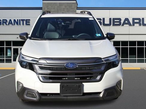 Used 2025 Subaru Forester Limited AWD/4WD image 5