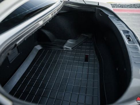 Used 2014 Nissan GT-R Premium image 90