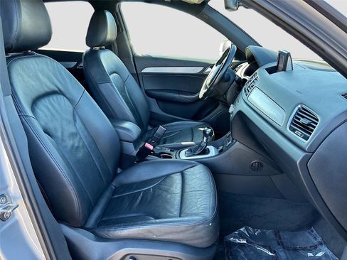 Used 2018 Audi Q3 2.0T Premium image 28