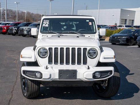 Used 2022 Jeep Wrangler Unlimited Sahara image 2