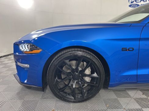 Used 2019 Ford Mustang GT RWD image 2