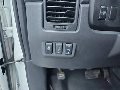 Used 2015 Nissan Titan PRO-4X w/ Pro-4x Luxury Package AWD/4WD image 20