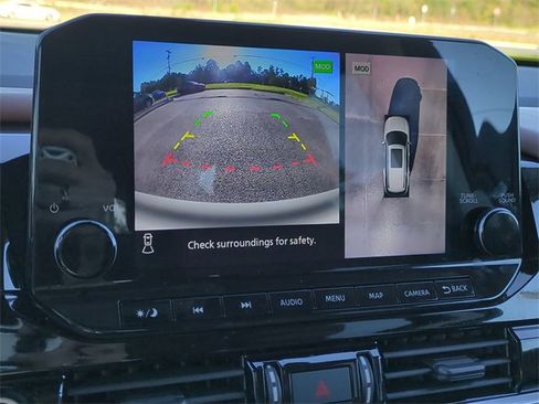 Used 2024 Nissan Pathfinder Platinum w/ Cargo Package image 20