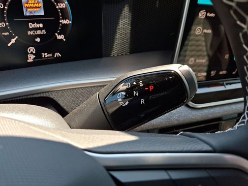 New 2026 Volkswagen Tiguan S AWD/4WD image 10
