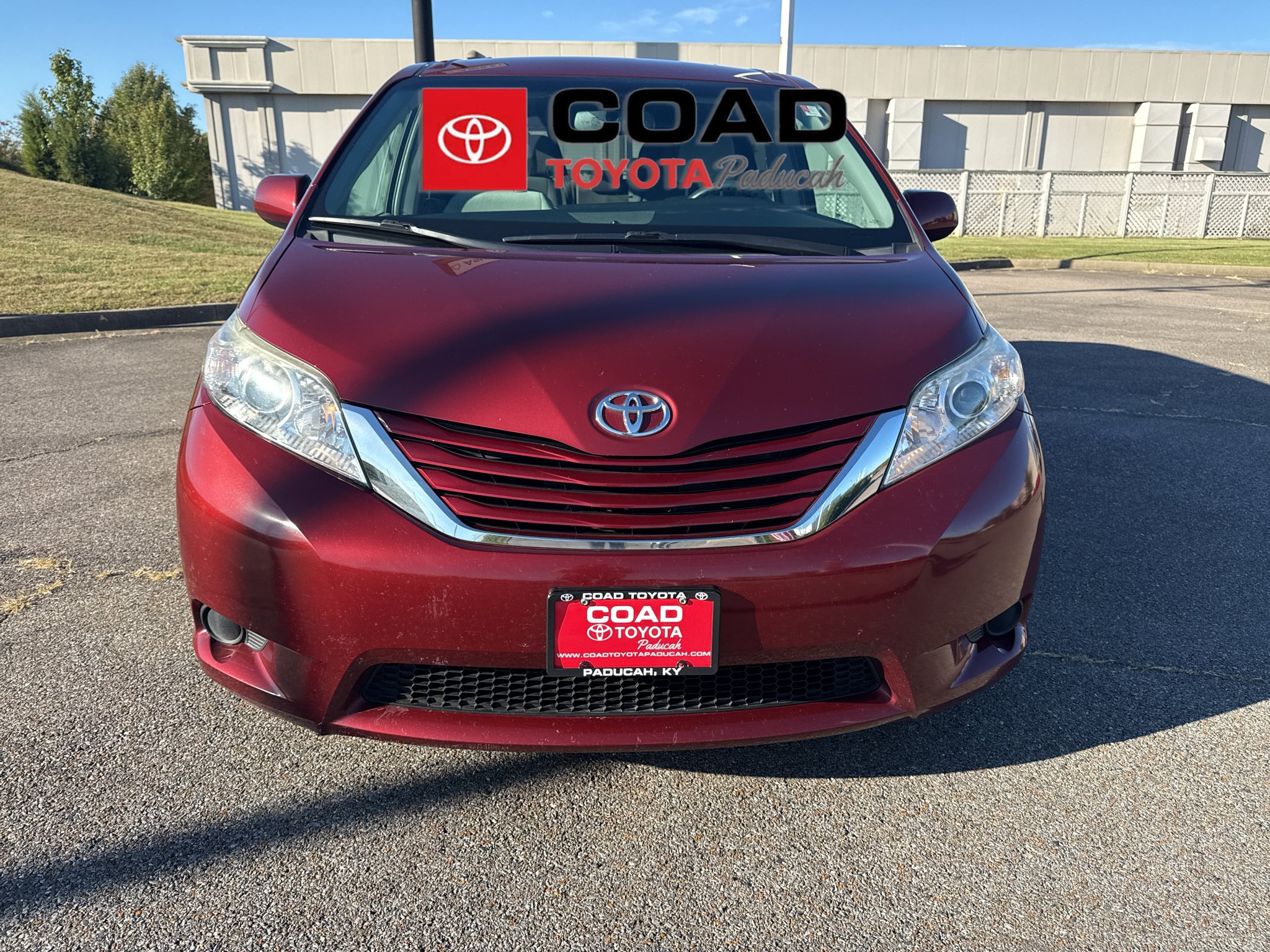 Used 2017 Toyota Sienna LE FWD image 8