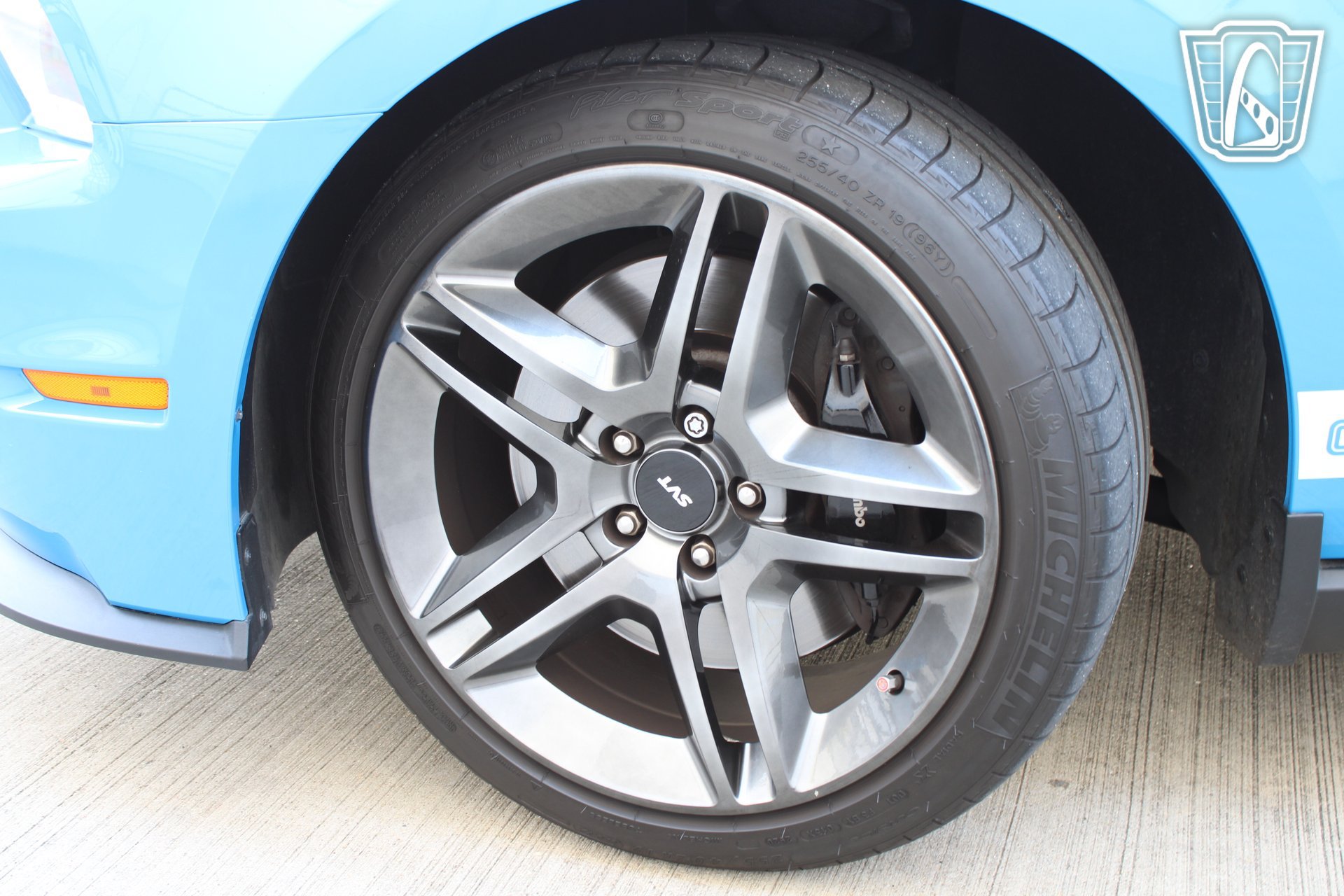 Used 2010 Ford Mustang Shelby GT500 RWD image 39