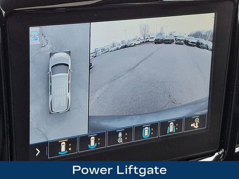 Used 2021 Chevrolet Traverse Premier AWD/4WD image 13