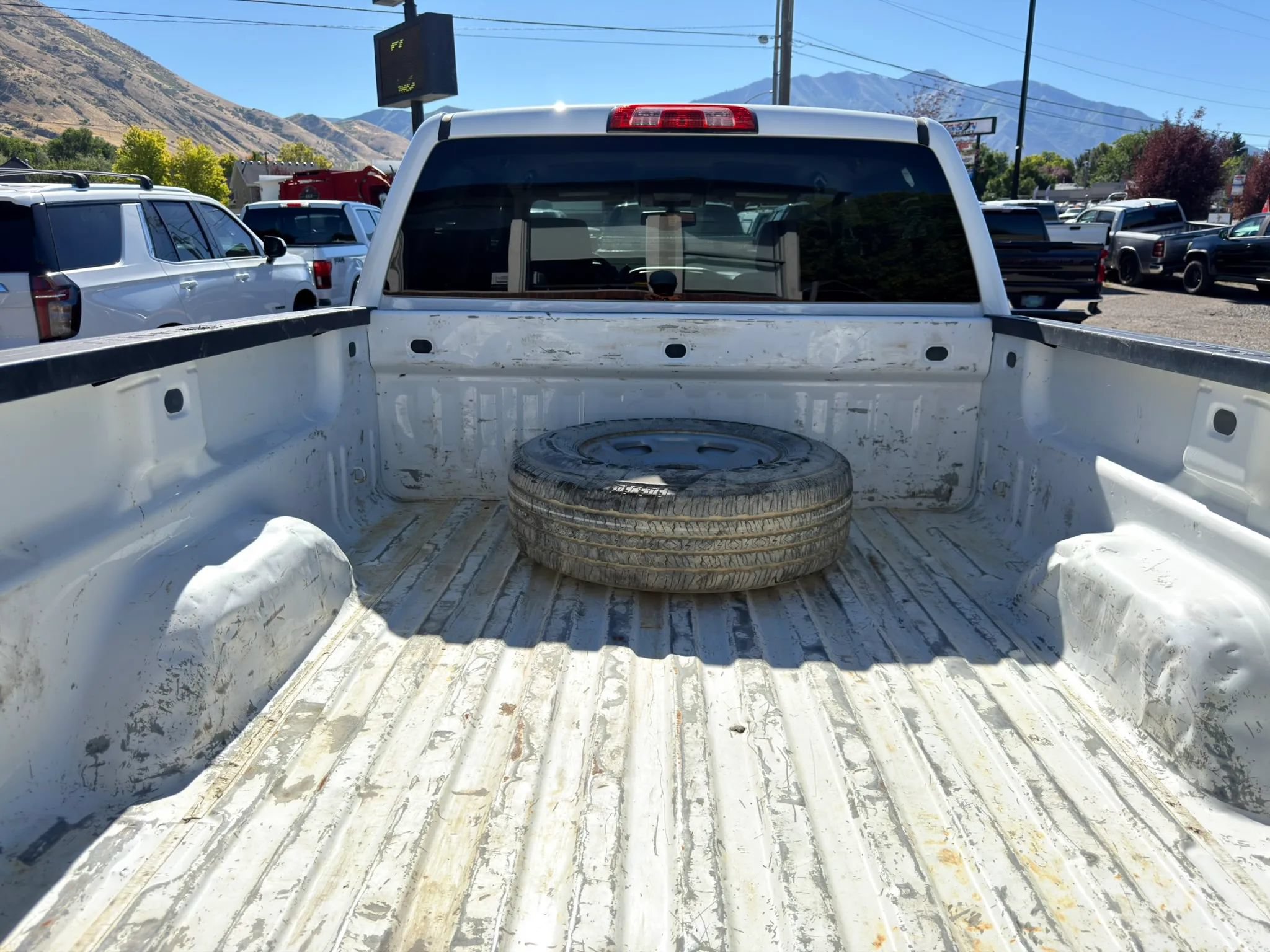 Used 2019 Chevrolet Silverado 2500 LT AWD/4WD image 17