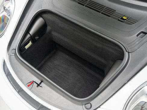 Used 2018 Porsche 911 GT3 RWD image 19