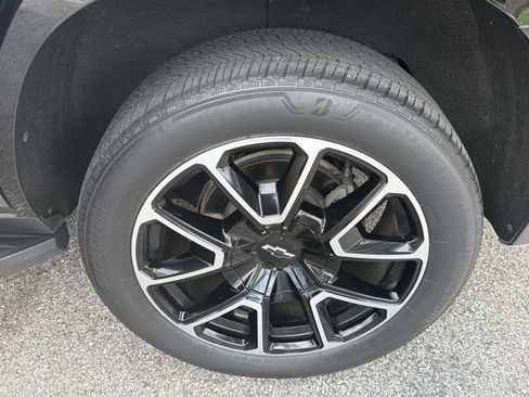 Used 2021 Chevrolet Tahoe RST AWD/4WD image 10