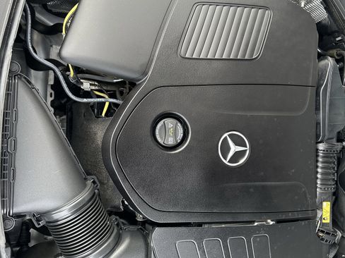 Certified 2025 Mercedes-Benz C 300 4MATIC Sedan image 35
