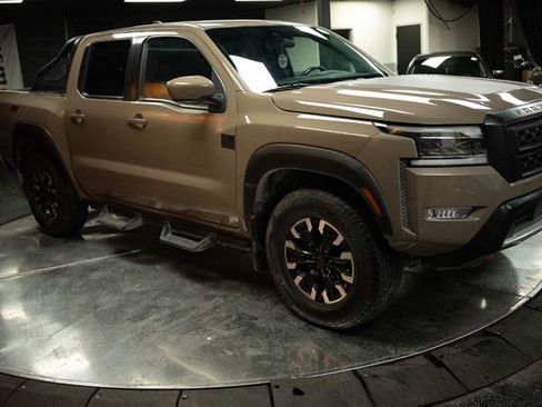 Used 2023 Nissan Frontier PRO-4X w/ Tow Package image 5