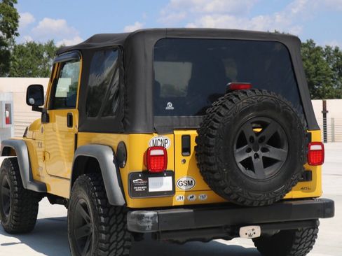 Used 2004 Jeep Wrangler X w/ Convenience Group AWD/4WD image 59