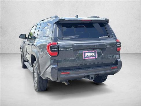 Used 2025 Toyota 4Runner SR5 AWD/4WD image 7