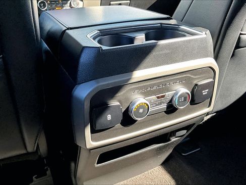 Used 2021 Ford Expedition XLT image 35