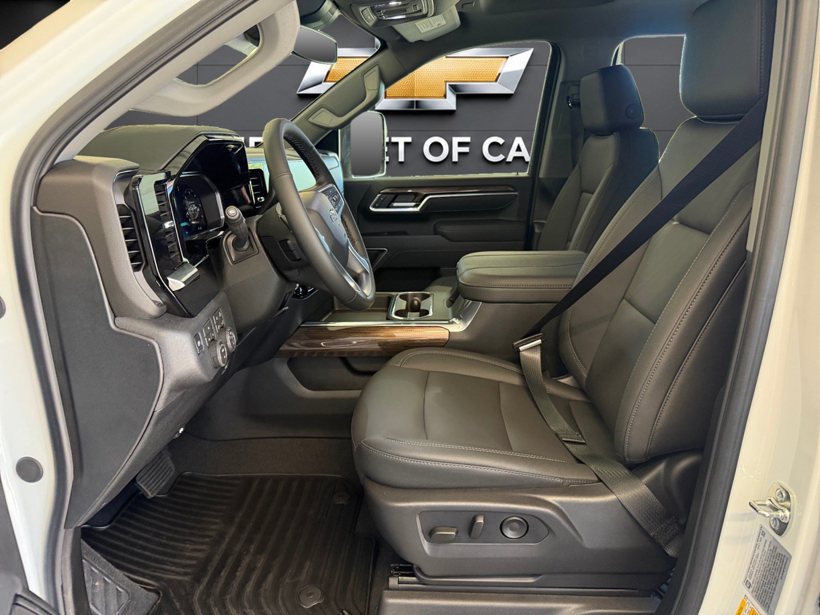 New 2026 Chevrolet Silverado 2500 LT w/ Trail Boss Package AWD/4WD image 9