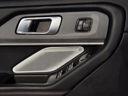 Used 2025 Ford Explorer ST image 23