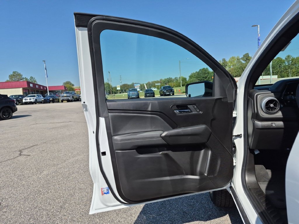 New 2026 Chevrolet Colorado LT w/ LT Convenience Package AWD/4WD image 12